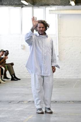 Défilé Hed Mayner Collection Homme Prêt à Porter Printemps Eté 2026 lors de la Fashion Week de Paris PFW Défilé Hed Mayner Collection Homme Prêt à Porter Printemps Eté 2026 lors de la Fashion Week de Paris, le 25 juin 2025 Fashion Show Men Ready to Wear Spring Summer 2026 Collection at Paris Fashion Week on june 25th 2025 Paris France  Copyright: xAgencex xBestimagexAgencex xBestimagex