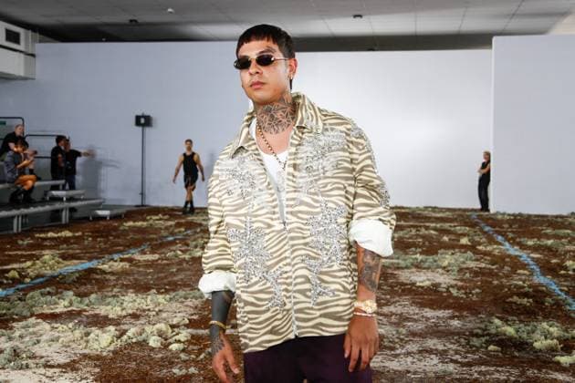 Font row du défilé BLUEMARBLE de la mode homme Printemps Été 2026 dans le cadre de la Fashion Week de Paris à la Sorbonne Natanael Cano au font row du défilé BLUEMARBLE de la mode homme Printemps Été 2026 dans le cadre de la Fashion Week de Paris à la Sorbonne, à Paris, France, le 26 juin 2025 Christophe Clovis Bestimage Celebs attending the Bluemarble Menswear Spring Summer 2026 show as part of Paris Fashion Week on June 26, 2025 in Paris, France Paris France  Copyright: xChristophexClovisx xBestimagexChristophexClovisx xBestimagex
