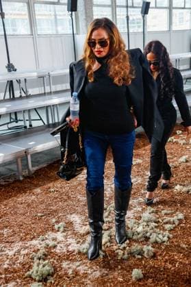 Font row du défilé BLUEMARBLE de la mode homme Printemps Été 2026 dans le cadre de la Fashion Week de Paris à la Sorbonne Tina Knowles et Angela Beyincé au font row du défilé BLUEMARBLE de la mode homme Printemps Été 2026 dans le cadre de la Fashion Week de Paris à la Sorbonne, à Paris, France, le 26 juin 2025 Christophe Clovis Bestimage Celebs attending the Bluemarble Menswear Spring Summer 2026 show as part of Paris Fashion Week on June 26, 2025 in Paris, France Paris France  Copyright: xChristophexClovisx xBestimagexChristophexClovisx xBestimagex