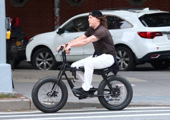 Entertainment Themen der Woche KW26 Entertainment Bilder des Tages Norman Reedus Out - NYC Actor Norman Reedus is riding his electric bike in Soho, New York on June 26, 2025. Photo by Dylan Travis ABACAPRESS.COM New York City NY United States  Copyright: xDylanxTravis ABACAx