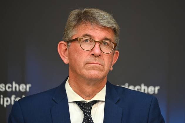 Wolfram Weimer (Staatsminister fuer Kultur und Medien). Einzelbild,angeschnittenes Einzelmotiv,Portraet,Portrait,Porträt. Bayerischer Filmgipfel der Bayerischen Staatsregierung Pressekonferenz am 27.06.2025.