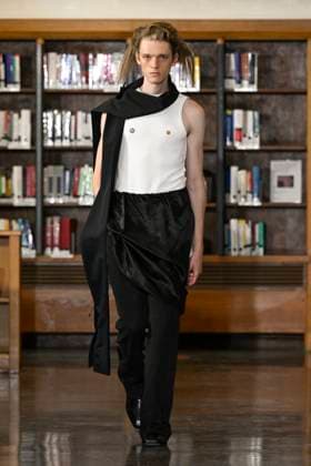 Défilé Sean Suen Collection Homme Prêt à Porter Printemps Eté 2026 lors de la Fashion Week de Paris PFW Défilé Sean Suen Collection Homme Prêt à Porter Printemps Eté 2026 lors de la Fashion Week de Paris, le 26 juin 2025 Sean Suen Fashion Show Men Ready to Wear Spring Summer 2026 Collection at Paris Fashion Week on june 26th 2025 Paris France  Copyright: xAgencex xBestimagexAgencex xBestimagex