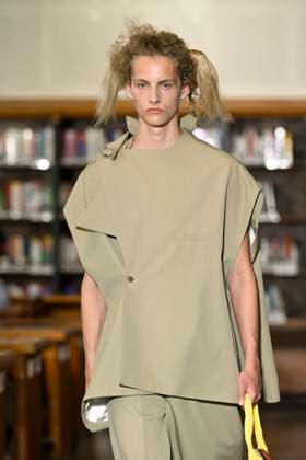 Défilé Sean Suen Collection Homme Prêt à Porter Printemps Eté 2026 lors de la Fashion Week de Paris PFW Défilé Sean Suen Collection Homme Prêt à Porter Printemps Eté 2026 lors de la Fashion Week de Paris, le 26 juin 2025 Sean Suen Fashion Show Men Ready to Wear Spring Summer 2026 Collection at Paris Fashion Week on june 26th 2025 Paris France  Copyright: xAgencex xBestimagexAgencex xBestimagex
