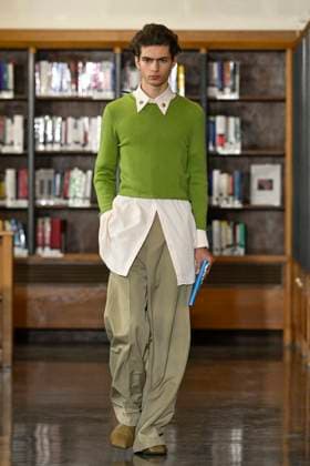 Défilé Sean Suen Collection Homme Prêt à Porter Printemps Eté 2026 lors de la Fashion Week de Paris PFW Défilé Sean Suen Collection Homme Prêt à Porter Printemps Eté 2026 lors de la Fashion Week de Paris, le 26 juin 2025 Sean Suen Fashion Show Men Ready to Wear Spring Summer 2026 Collection at Paris Fashion Week on june 26th 2025 Paris France  Copyright: xAgencex xBestimagexAgencex xBestimagex