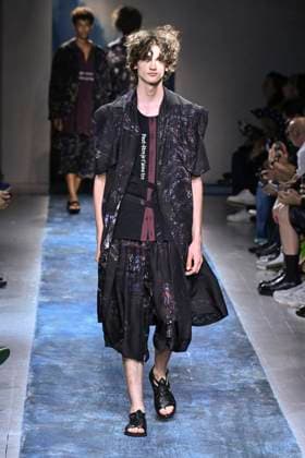 Yamamoto Fashion Show Mens Ready to Wear Spring Summer 2026 Collection at Paris Fashion Week PFW Yamamoto Fashion Show Mens Ready to Wear Spring Summer 2026 Collection at Paris Fashion Week on june 26th 2025 Yamamoto Fashion Show Mens Ready to Wear Spring Summer 2026 Collection at Paris Fashion Week on june 26th 2025 Paris France  Copyright: xAgencex xBestimagexAgencex xBestimagex