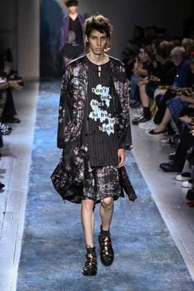 Yamamoto Fashion Show Mens Ready to Wear Spring Summer 2026 Collection at Paris Fashion Week PFW Yamamoto Fashion Show Mens Ready to Wear Spring Summer 2026 Collection at Paris Fashion Week on june 26th 2025 Yamamoto Fashion Show Mens Ready to Wear Spring Summer 2026 Collection at Paris Fashion Week on june 26th 2025 Paris France  Copyright: xAgencex xBestimagexAgencex xBestimagex
