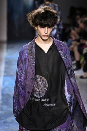 Yamamoto Fashion Show Mens Ready to Wear Spring Summer 2026 Collection at Paris Fashion Week PFW Yamamoto Fashion Show Mens Ready to Wear Spring Summer 2026 Collection at Paris Fashion Week on june 26th 2025 Yamamoto Fashion Show Mens Ready to Wear Spring Summer 2026 Collection at Paris Fashion Week on june 26th 2025 Paris France  Copyright: xAgencex xBestimagexAgencex xBestimagex