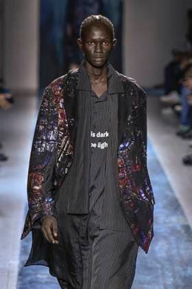 Yamamoto Fashion Show Mens Ready to Wear Spring Summer 2026 Collection at Paris Fashion Week PFW Yamamoto Fashion Show Mens Ready to Wear Spring Summer 2026 Collection at Paris Fashion Week on june 26th 2025 Yamamoto Fashion Show Mens Ready to Wear Spring Summer 2026 Collection at Paris Fashion Week on june 26th 2025 Paris France  Copyright: xAgencex xBestimagexAgencex xBestimagex