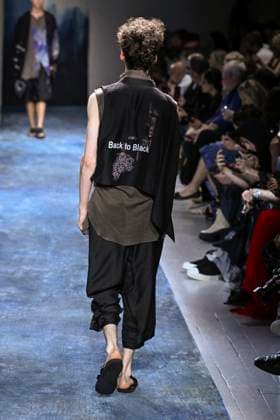 Yamamoto Fashion Show Mens Ready to Wear Spring Summer 2026 Collection at Paris Fashion Week PFW Yamamoto Fashion Show Mens Ready to Wear Spring Summer 2026 Collection at Paris Fashion Week on june 26th 2025 Yamamoto Fashion Show Mens Ready to Wear Spring Summer 2026 Collection at Paris Fashion Week on june 26th 2025 Paris France  Copyright: xAgencex xBestimagexAgencex xBestimagex