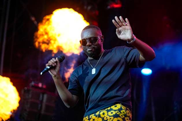 Entertainment Themen der Woche KW26 Entertainment Bilder des Tages CELEBRITES : Gims - Printemps de Perouges - Chateau de Saint-Maurice-de-Remens (01) France - 27 06 2025 Gims en concert au festival le Printemps de PÃ rouges au ChÃ¢teau de Saint-Maurice-de-RÃ mens (01) le 27 06 25. Photo Sandrine Thesillat PsNewZ Saint-Maurice-de-RemensFrance  Copyright: xSandrinexTHESILLATx
