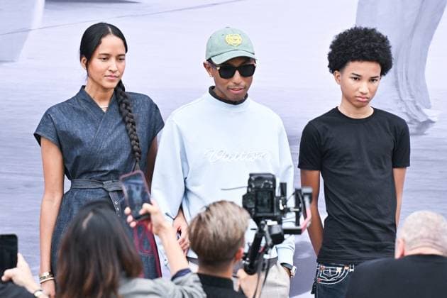 Dior Homme Arrivals Helen Lasichanh, Pharrell Williams and Rocket Williams attending the Dior Homme Menswear Spring Summer 2026 show as part of Paris Fashion Week in Paris, France on June 27, 2025. Photo by Aurore Marechal ABACAPRESS.COM Paris France  Copyright: xMarechalxAurore ABACAx