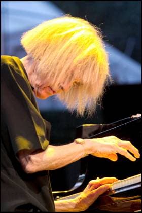 Rétro - Décès de la compositrice et jazzwoman Carla Bley - CARLA BLEY - FESTIVAL DE JAZZ 2009 A NICE Nice France *** Retro Death of composer and jazzwoman Carla Bley CARLA BLEY 2009 JAZZ FESTIVAL IN NICE Nice France  Copyright: xLIONELxURMANxx xBESTIMAGExLIONELxURMANxx xBESTIMAGEx