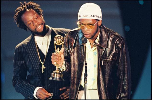 ARCHIVES - LE GROUPE DES FUGEES, PRAS MICHEL ET WYCLEF JEAN SUR SCENE, LORS DE LA CEREMONIE DES WORLD MUSIC AWARDS A MONACO EN 1997 Monaco *** ARCHIVES LE GROUPE DES FUGEES, PRAS MICHEL ET WYCLEF JEAN SUR SCENE, LORS DE LA CEREMONIE DES WORLD MUSIC AWARDS A MONACO EN 1997 Monaco  Copyright: xMAXxCOLINx xBESTIMAGExMAXxCOLINx xBESTIMAGEx