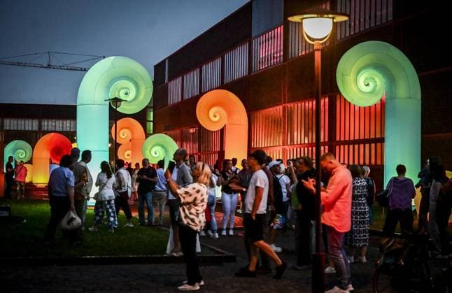 RECORD DATE NOT STATED Nacht der Industriekultur, Extraschicht auf dem Gelände des UNESCO-Welterbe Zeche Zollverein ** NUR FÜR REDAKTIONELLE ZWECKE ** EDITORIAL USE ONLY **<p>Lichtobjekte am Samstag, den 28. Juni 2025. Nacht der Industriekultur, Extraschicht auf dem Gelände des UNESCO-Welterbe Zeche Zollverein. In diesem Jahr verwandelt sich das Welterbe im Essener Norden getreu dem Motto - Träume?! Deutschland NRW Essen Copyright: KerstinxKokoska *** Night of Industrial Heritage, Extraschicht on the grounds of the UNESCO World Heritage Site Zeche Zollverein FOR EDITORIAL PURPOSES ONLY EDITORIAL USE ONLY p Light objects on Saturday, June 28, 2025 Night of Industrial Heritage, Extraschicht on the grounds of the UNESCO World Heritage Site Zeche Zollverein Thi Copyright: KerstinxKokoska doc81a55fxvemr1lhi2180w ,EDITORIAL USE ONLY