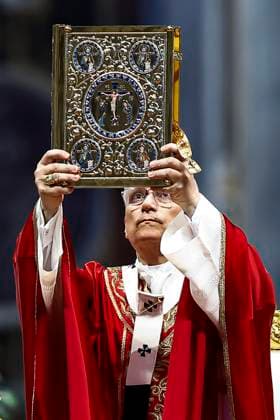 June 29, 2025, Vatican City, VATICAN CITY: Pope Leo XIV presides Holy Mass on the Solemnity of the Holy Apostles Peter and Paul, in Saint Peter s Basilica, in Vatican City, 29 June 2025. ANSA ANGELO CARCONI. Vatican City VATICAN CITY  - ZUMAa110 20250629_zaf_a110_001 Copyright: xAngeloxCarconix
