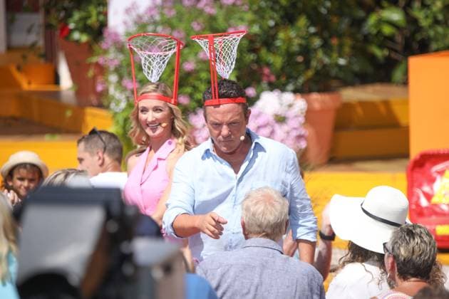 Entertainment Themen der Woche KW26 Entertainment Bilder des Tages Immer wieder Sonntags 2025 - Folge 3 Rust, 29.6.2025 Stefan Mross bei der Live TV Sendung Immer wieder Sonntags (Folge 3) aus dem Wasserpark Rulantica bei Rust Baden-Würtenberg Deutschland *** Immer wieder Sonntags 2025 Episode 3 Rust, 29 6 2025 Stefan Mross on the live TV show Immer wieder Sonntags Episode 3 from the Rulantica water park near Rust Baden Würtenberg Germany Copyright: xMatthiasxGränzdörferx