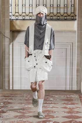 Défilé Ziggy Chen de la mode homme Printemps Été 2026 dans le cadre de la Fashion Week de Paris A model walks the runway during the Ziggy Chen Homme Ready to Wear Spring Summer 2026 fashion show as part of the Paris Menswear Fashion Week on June 28, 2025 in Paris, France Paris France  Copyright: xAgencex xBestimagexAgencex xBestimagex
