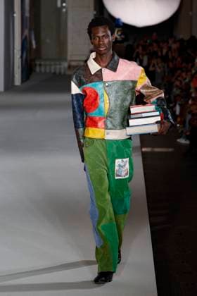 Défilé KidSuper de la mode homme Printemps Été 2026 dans le cadre de la Fashion Week de Paris A model walks the runway during the KidSuper Homme Ready to Wear Spring Summer 2026 fashion show as part of the Paris Menswear Fashion Week on June 28, 2025 in Paris, France Paris France  Copyright: xAgencex xBestimagexAgencex xBestimagex