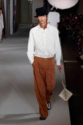 Défilé KidSuper de la mode homme Printemps Été 2026 dans le cadre de la Fashion Week de Paris A model walks the runway during the KidSuper Homme Ready to Wear Spring Summer 2026 fashion show as part of the Paris Menswear Fashion Week on June 28, 2025 in Paris, France Paris France  Copyright: xAgencex xBestimagexAgencex xBestimagex