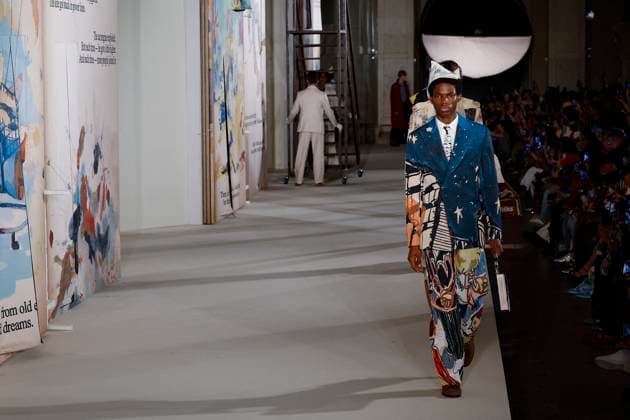 Défilé KidSuper de la mode homme Printemps Été 2026 dans le cadre de la Fashion Week de Paris A model walks the runway during the KidSuper Homme Ready to Wear Spring Summer 2026 fashion show as part of the Paris Menswear Fashion Week on June 28, 2025 in Paris, France Paris France  Copyright: xAgencex xBestimagexAgencex xBestimagex