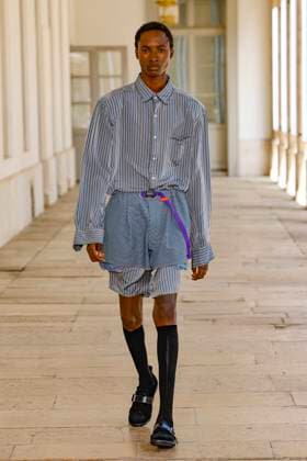 Défilé Kolor de la mode homme Printemps Été 2026 dans le cadre de la Fashion Week de Paris A model walks the runway during the Kolor Homme Ready to Wear Spring Summer 2026 fashion show as part of the Paris Menswear Fashion Week on June 28, 2025 in Paris, France Paris France  Copyright: xAgencex xBestimagexAgencex xBestimagex