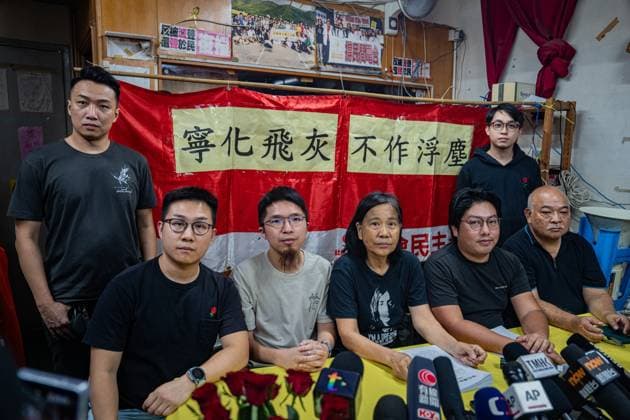 News Themen der Woche KW26 News Bilder des Tages Hong Kong s League of Social Democrats Party announces formal dissolution HONG KONG, CHINA - JUNE 29: The League of Social Democrats (LSD), holds a press conference to announce the party’s formal dissolution, in Hong Kong, China, on 29 June 2025. Founded on 1 October 2006, LSD was one of Hong Kong’s last remaining pro-democracy parties, advocating for change through legislative, street, and judicial resistance over its 19-year history. It follows the disbandment of other major opposition parties, including the Civic Party and the Democratic Party. Man Hei Leung Anadolu Hong Kong China. Editorial use only. Please get in touch for any other usage.  Copyright: x2025xAnadoluxManxHeixLeungx