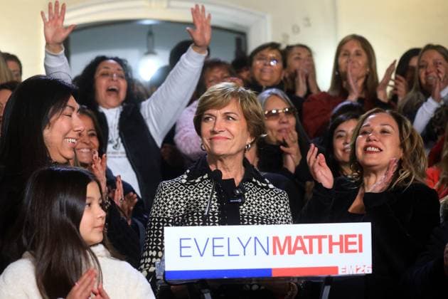 News Themen der Woche KW26 News Bilder des Tages Santiago June 29, 2025 Chilevamos presidential candidate Evelyn Matthei holds a press conference after the results of the ruling partys primary elections Javier Salvo Aton Chile, Santiago Chile Aton 1020626  Copyright: JAVIERxSALVO ATONxCHILE