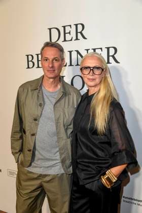 Marcus Kurz und Christiane Arp zu Gast bei der Eroeffnung vom Berliner Salon auf der Berlin Fashion Week 2025 in der Courtesy Helmut Newton Stiftung a,30 Juni 2025 in Berlin Berlin Deutschland