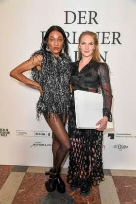 Model Jammy Jamie und Lea Lahr zu Gast bei der Eroeffnung vom Berliner Salon auf der Berlin Fashion Week 2025 in der Courtesy Helmut Newton Stiftung a,30 Juni 2025 in Berlin Berlin Deutschland
