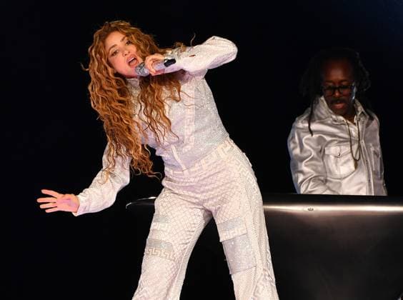 Entertainment Themen der Woche KW27 Bilder des Jahres 2025, Entertainment 06 Juni Shakira: Las Mujeres Ya No Lloran World Tour - San Francisco, CA Shakira performs during the final night of her Las Mujeres Ya No Lloran world tour at Oracle Park on June 30, 2025 in San Francisco, California. San Francisco Oracle Park California USA Copyright: ximageSPACEx