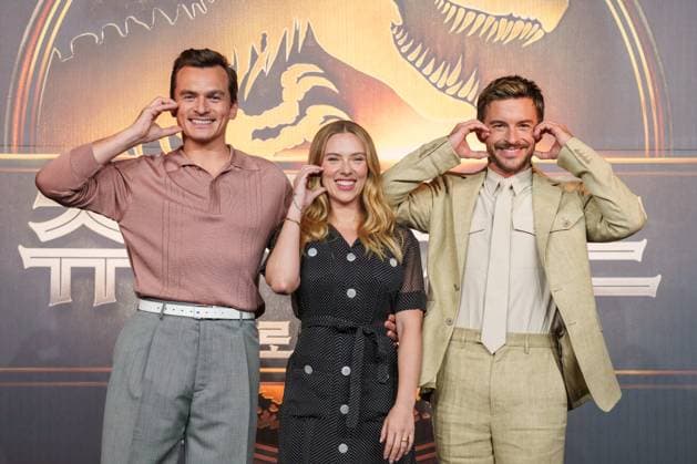 Bilder des Jahres 2025, Entertainment 07 Juli Entertainment Themen der Woche KW27 Jurassic World Rebirth film press conference SEOUL, SOUTH KOREA, JUL 01: Rupert Friend, Scarlett Johansson, Jonathan Bailey during Jurassic World Rebirth film press conference at the Four Seasons Hotel in Seoul, South Korea, on July 01, 2025. Seoul the Four Seasons Hotel South Korea 8211_284434 Copyright: xStevexChoxKyewoong PentaxPressx