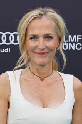 Gillian Anderson bei der Premiere des Kinofilms Der Salzpfad The Salt Path und des Verleihung des CineMerit Awards auf dem 42. Filmfest München 2025 im Deutschen Theater. München, 01.07.2025