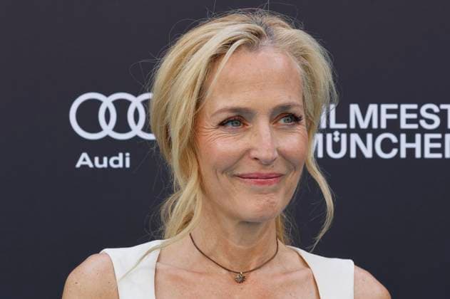 Gillian Anderson bei der Premiere des Kinofilms Der Salzpfad The Salt Path und des Verleihung des CineMerit Awards auf dem 42. Filmfest München 2025 im Deutschen Theater. München, 01.07.2025