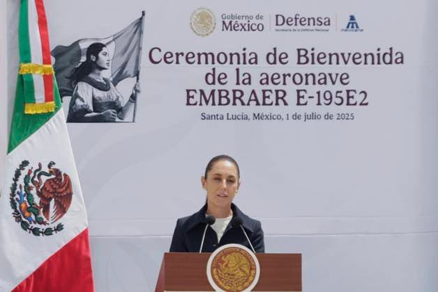 Mexicana De Aviacion Receives Its First Embraer E195-E2 Aircraft Claudia Sheinbaum, President of Mexico, receives the first Embraer E195-E2 aircraft from Mexicana de Aviacion during a ceremony at Felipe Angeles International Airport (AIFA) in Zumpango, State of Mexico, on July 1, 2025. Zumpango, State of Mexico Mexico  Copyright: xGerardoxVieyrax originalFilename: vieyra-notitle250701_npmK6.jpg