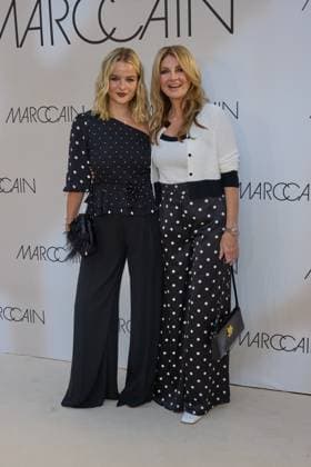 Nele Ludowig Roeffen mit Mutter Frauke Ludowig - Gaesteankunft zur Marccain Spring Summer 2026 Fashion Show A Quit Rebellion im Pei-Bau in Berlin am 01.07.2025. Marccain Spring Summer 2026 Fashion Show