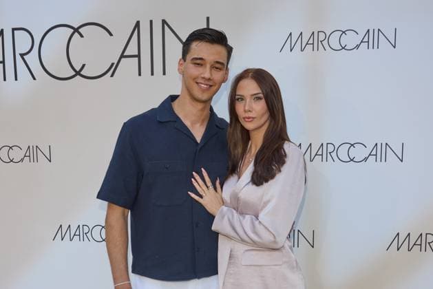 San Diego Pooth mit Freundin Louisa Buescher - Gaesteankunft zur Marccain Spring Summer 2026 Fashion Show A Quit Rebellion im Pei-Bau in Berlin am 01.07.2025. Marccain Spring Summer 2026 Fashion Show