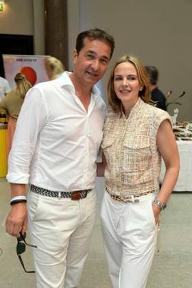 Andreas Elsholz und Denise Zich Paar Schauspieler zu Gast in der Vip Beauty und Fashion Lounge von Reichert Communications im Rahmen der Fashion Week 2025 im Hotel de Rom am 01,Juli 2025 in Berlin Berlin Deutschland