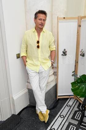 Roman Knizka Schauspieler zu Gast in der Vip Beauty und Fashion Lounge von Reichert Communications im Rahmen der Fashion Week 2025 im Hotel de Rom am 01,Juli 2025 in Berlin Berlin Deutschland