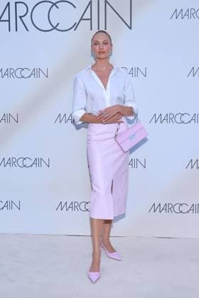 Candice Swanepoel bei der Marc Cain - A Quiat Rebellion Modenschau am 1.07.2025 im Pei-Bau in Berlin Marc Cain Fashion Show in Berlin