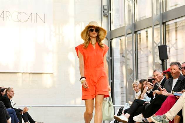 Model bei der Marc Cain Fashion Show A Quiet Rebellion auf der Berlin Fashion Week S S 2026 im Pei-Bau - Deutsches Historisches Museum. Berlin, 01.07.2025
