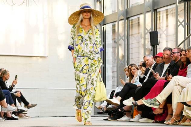 Model bei der Marc Cain Fashion Show A Quiet Rebellion auf der Berlin Fashion Week S S 2026 im Pei-Bau - Deutsches Historisches Museum. Berlin, 01.07.2025
