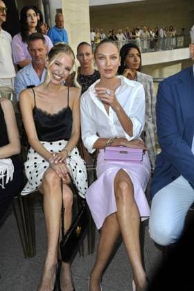 Leonie Hanne, Candice Swanepoel bei der Marc Cain Fashion Show A QUIET REBELLION in Berlin am 01.07.2025