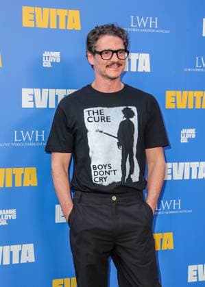 Arrivals for the Jamie Lloyd production of Evita at The London Palladium Featuring: Pedro Pascal Where: London, United Kingdom When: 02 Jul 2025 Credit: John Rainford Cover Images EDITORIAL USE ONLY. NOT FOR USE BY NEWSPAPERS BASED IN THE UK. Copyright: xx coverimg54888825
