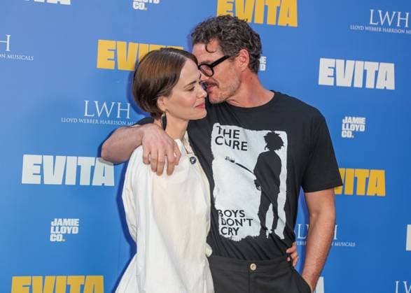 Arrivals for the Jamie Lloyd production of Evita at The London Palladium Featuring: Sarah Paulson, Pedro Pascal Where: London, United Kingdom When: 02 Jul 2025 Credit: John Rainford Cover Images EDITORIAL USE ONLY. NOT FOR USE BY NEWSPAPERS BASED IN THE UK. Copyright: xx coverimg54888831