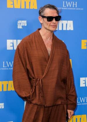 Arrivals for the Jamie Lloyd production of Evita at The London Palladium Featuring: John Partridge Where: London, United Kingdom When: 02 Jul 2025 Credit: John Rainford Cover Images EDITORIAL USE ONLY. NOT FOR USE BY NEWSPAPERS BASED IN THE UK. Copyright: xx coverimg54888759