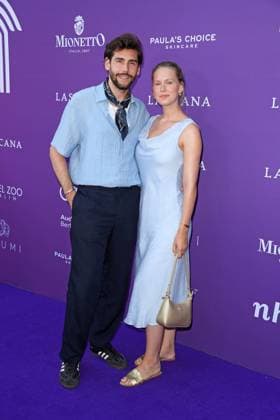 Alvaro Soler mit Ehefrau Melanie Kroll beim LASCANA SUMMER CLUB im Rahmen der Berlin Fashion Week Frühling Sommer 2026 im Maaya Berlin am 02.07.2025