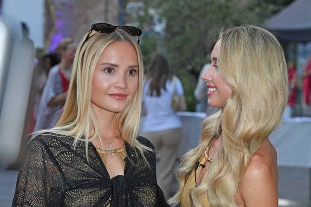 Davina Geiss mit Schwester Shania Geiss beim LASCANA SUMMER CLUB im Rahmen der Berlin Fashion Week Frühling Sommer 2026 im Maaya Berlin am 02.07.2025