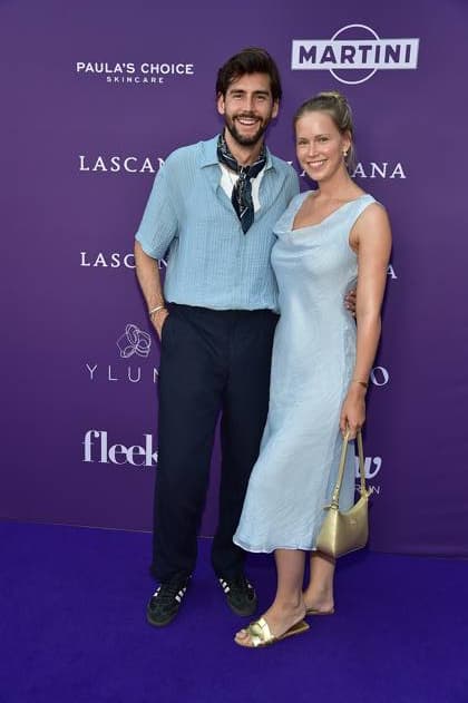 DeutschlandPremiere JURASSIC World Alvaro Soler mit Ehefrau Melanie Kroll ã LASCANA Summer Club Ò verwandelte die bekannte Hamburger Lingerie- und Beachwear-Brand die urbane Location ãMaayaÒ in Berlin-Friedrichshain in eine tropische Oase mit Pool in Berlin, am 02.07.2025