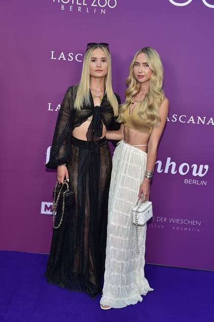 DeutschlandPremiere JURASSIC World Shania und Davina Geiss ã LASCANA Summer Club Ò verwandelte die bekannte Hamburger Lingerie- und Beachwear-Brand die urbane Location ãMaayaÒ in Berlin-Friedrichshain in eine tropische Oase mit Pool in Berlin, am 02.07.2025