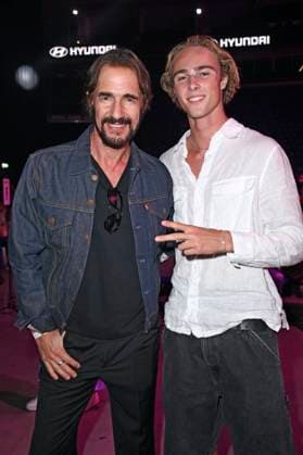 Thomas Hayo und Moritz Rüdiger bei der Marcel Ostertag Fashion Show auf der Berlin Fashion Week S S 2026 in der Uber Eats Music Hall. Berlin, 02.07.2025